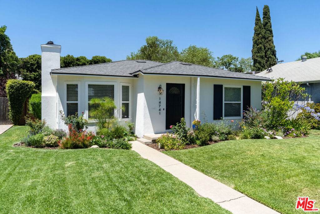 14741 Killion Street - Photo 1