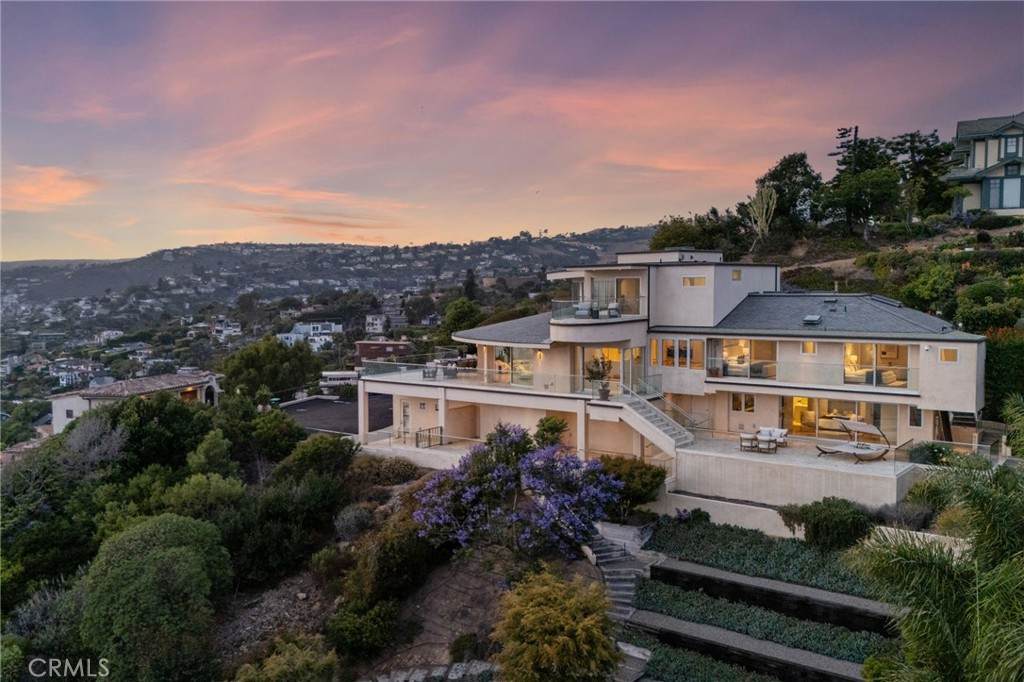 900 Gainsborough Drive - Photo 1
