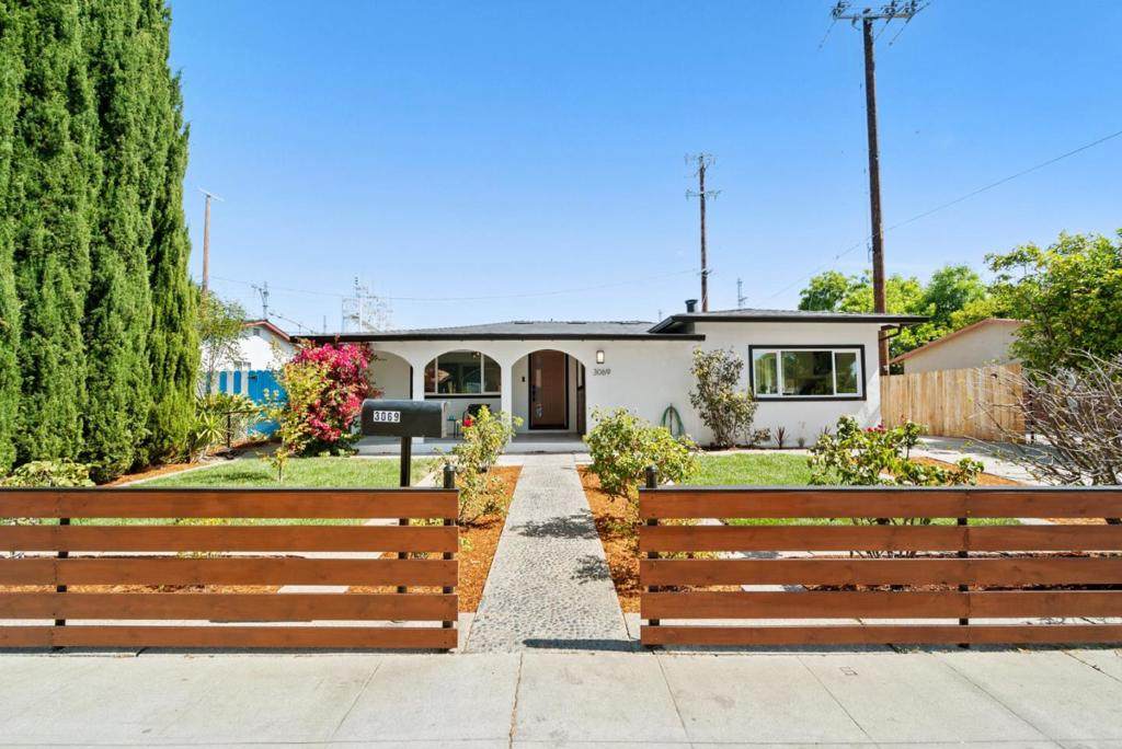 3069 Agate Drive - Photo 1