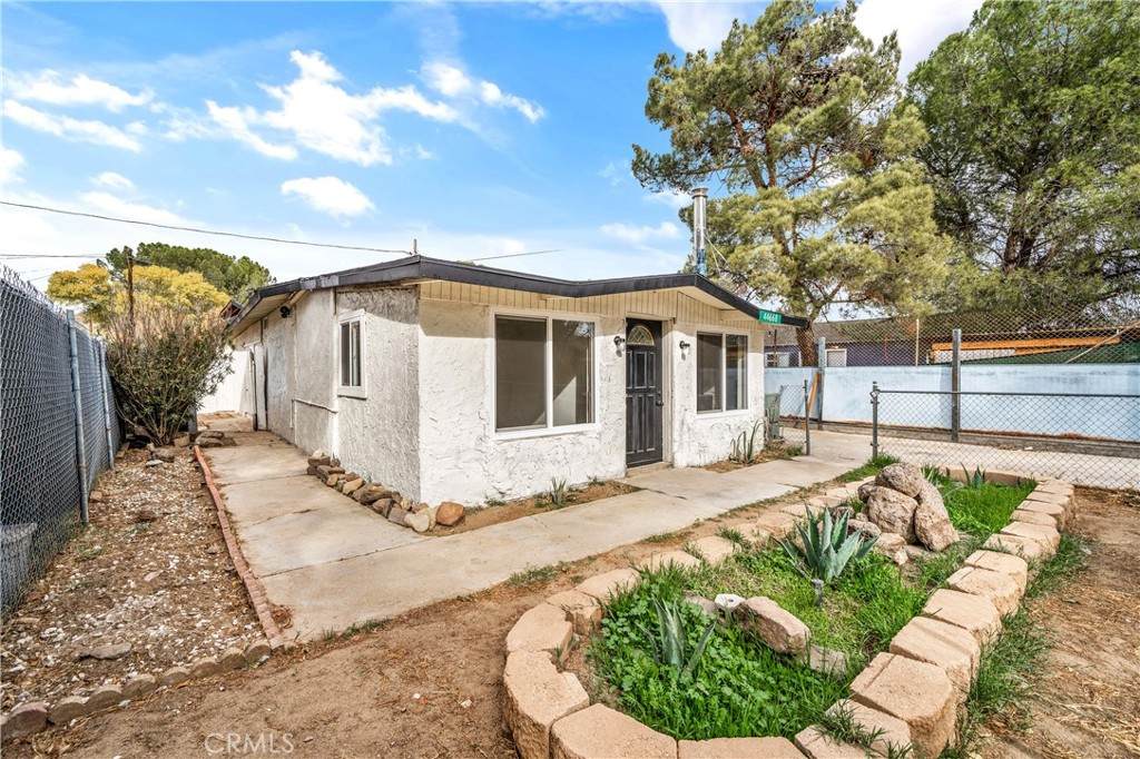 44668 Brawley Avenue - Photo 1