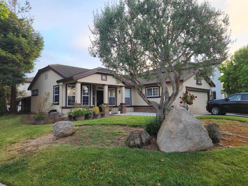 1875 Lancashire Drive - Photo 1