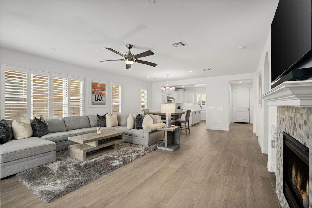 564 Calle Vibrante - Photo 1