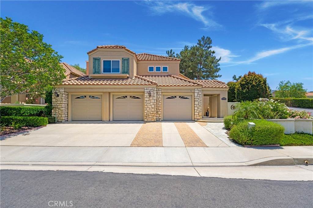 76 Hillrise - Photo 1