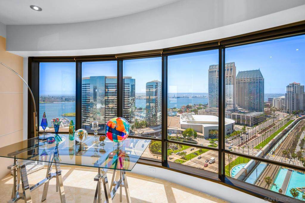 100 Harbor Dr - Photo 1