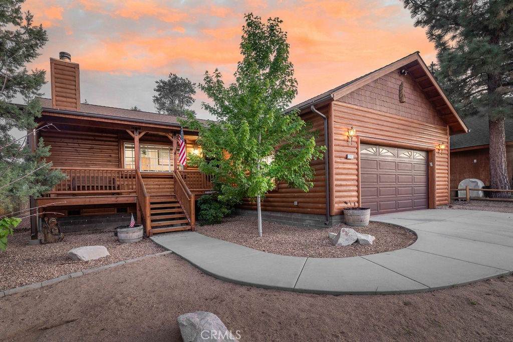 1247 Panorama Drive - Photo 1