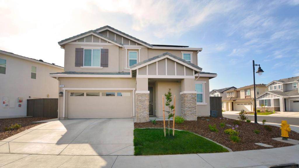 813 Big Range Way - Photo 1