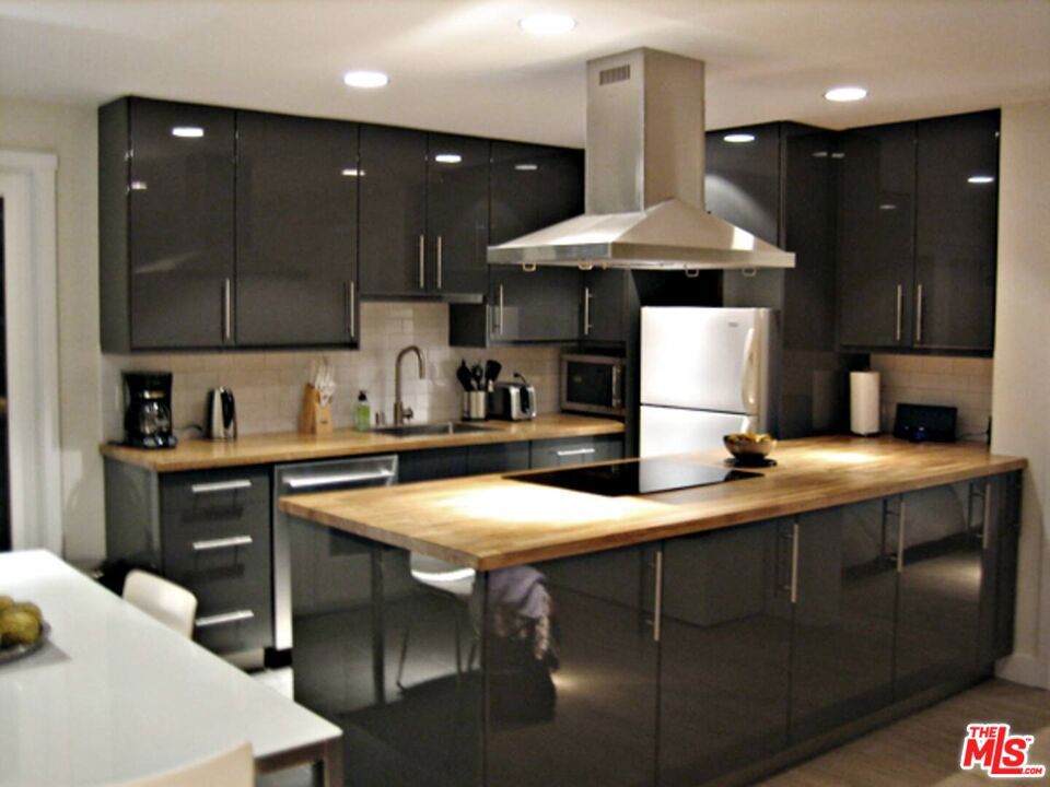 4125 1/2 Huron Avenue - Photo 1