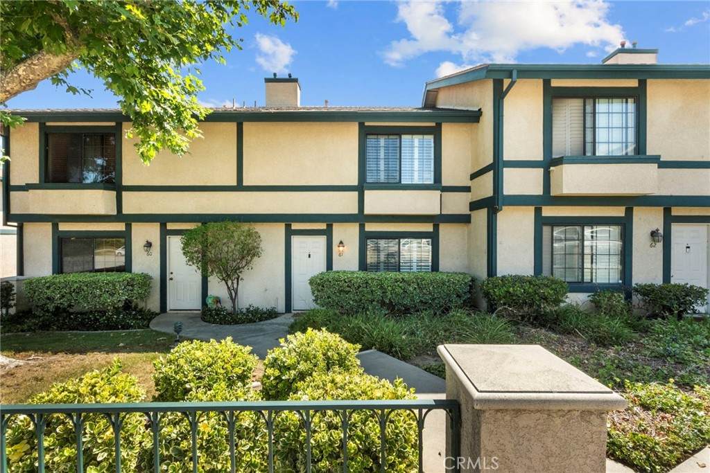 15230 Roxford Street - Photo 1