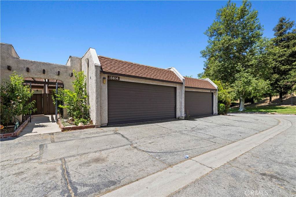 15614 Crestview Lane - Photo 1