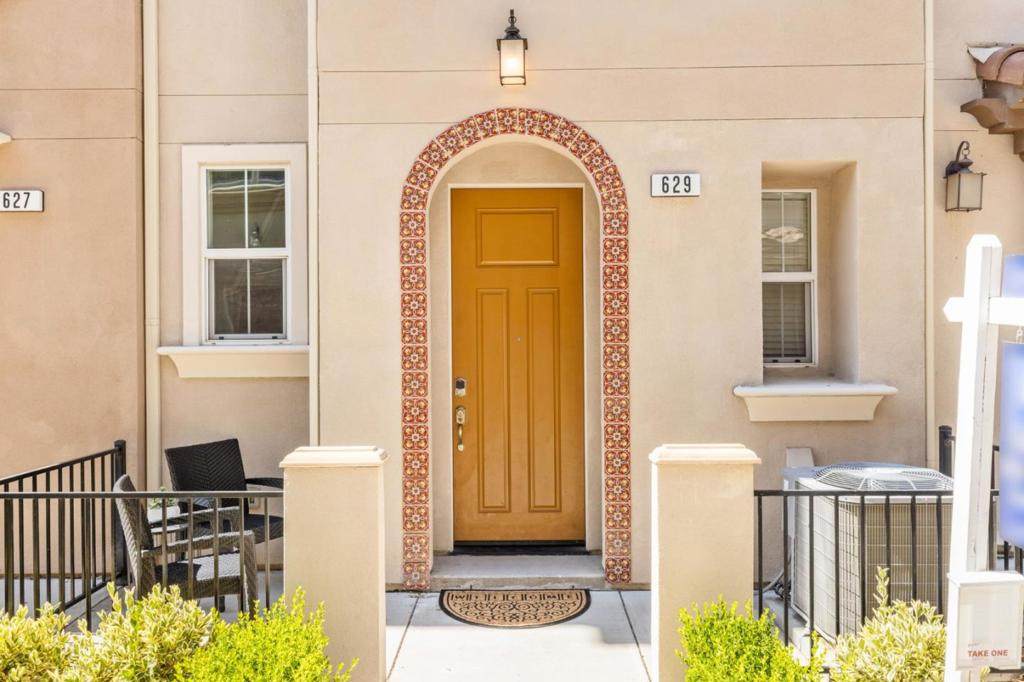 629 Barcelona Loop - Photo 1