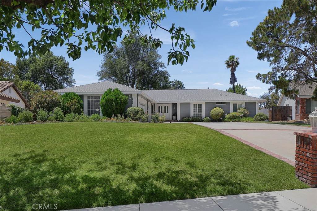 2861 Hillman Street - Photo 1