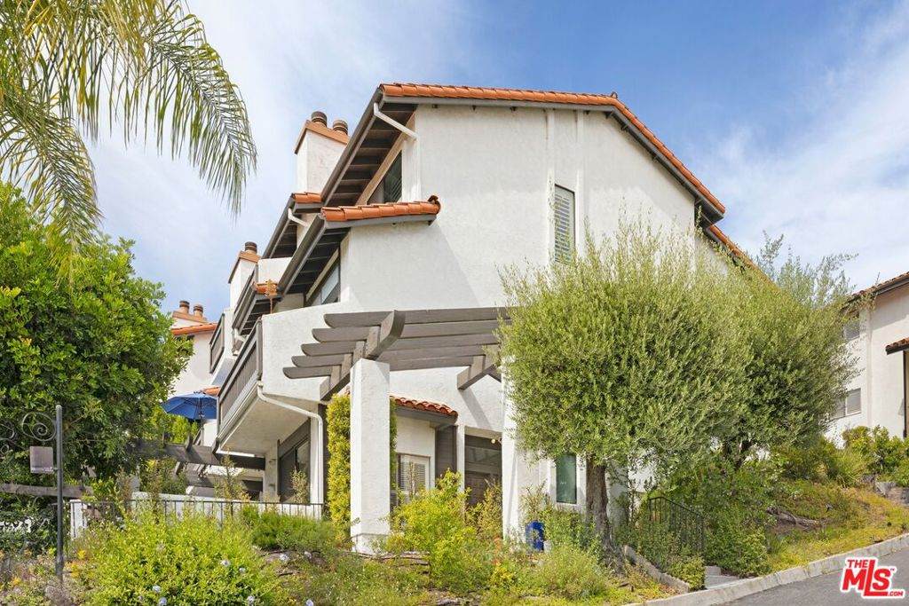 1610 Michael Lane - Photo 1