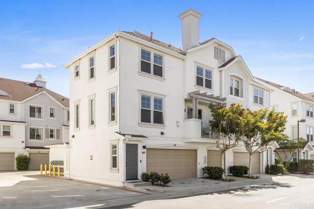 775 Harbor Cliff Way - Photo 1