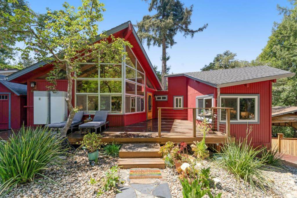 545 Debbie Court - Photo 1