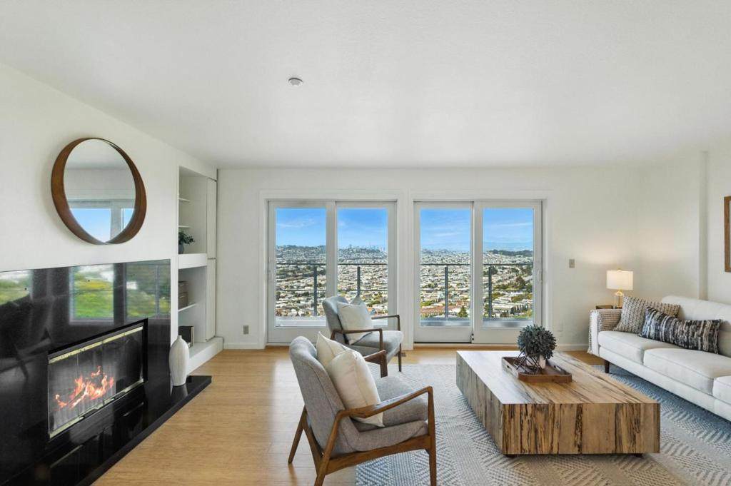 580 Pointe Pacific - Photo 1