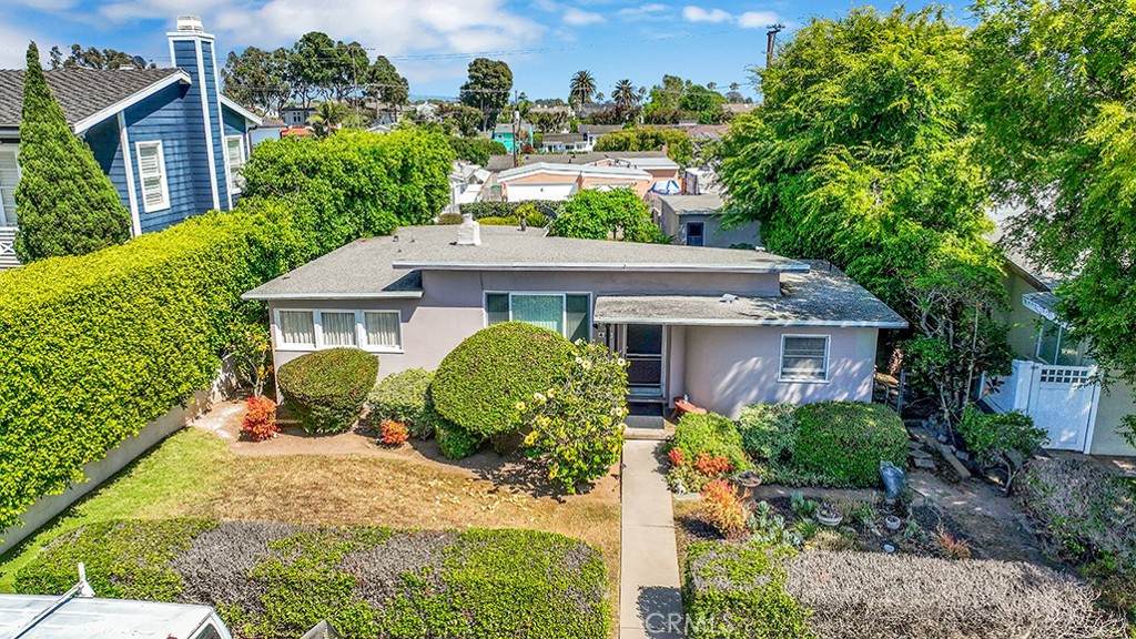428 Holmwood Drive - Photo 1