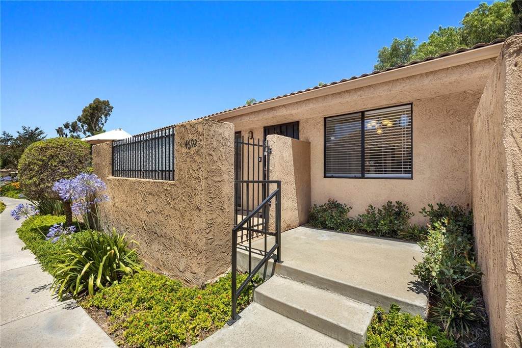 4692 Lakeview Avenue - Photo 1