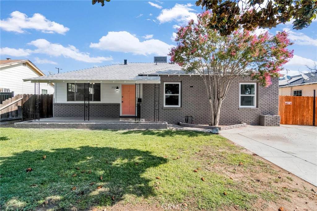 3525 Hammond Avenue - Photo 1