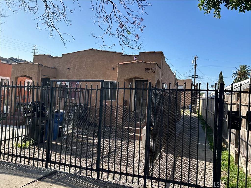 915 80th Street - Photo 1