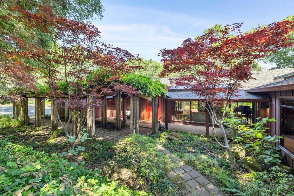 19 Preston Road - Photo 1