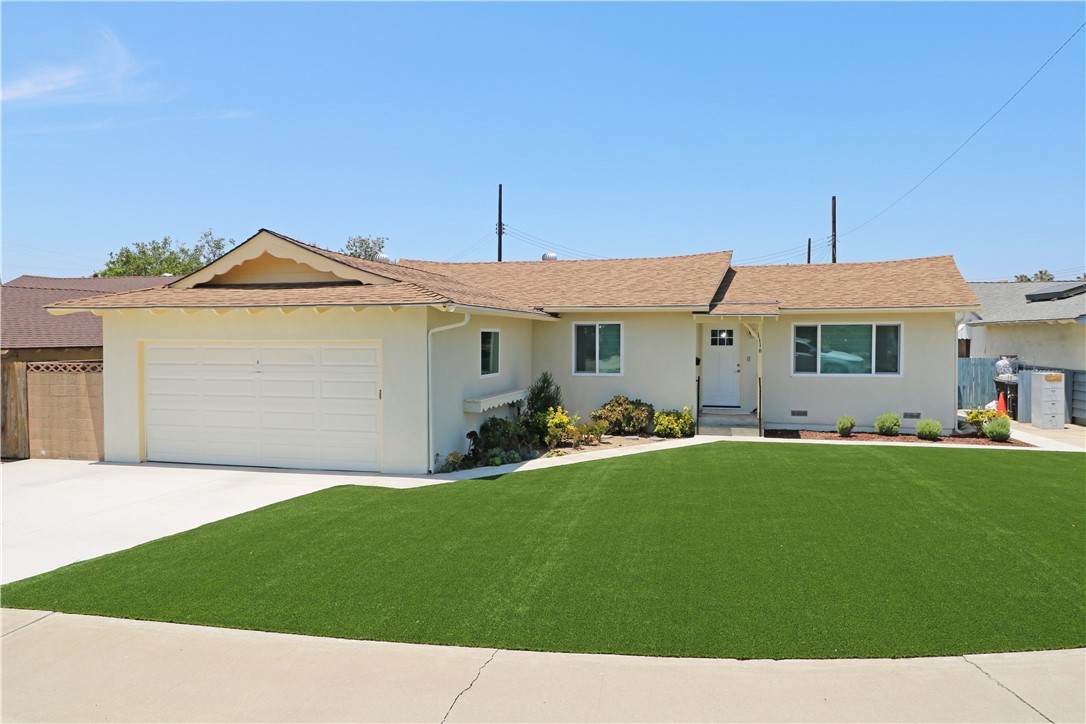 1116 Center Street - Photo 1