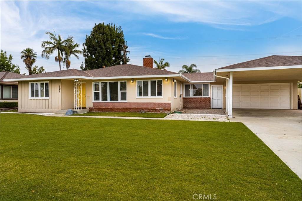 1435 Wedgewood Drive - Photo 1