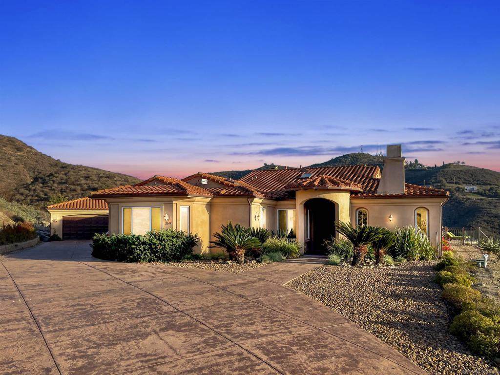 2247 Margarita Glen - Photo 1