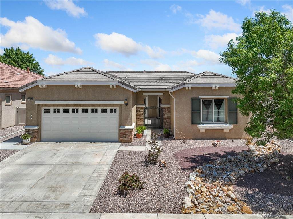 10803 Katepwa Street - Photo 1