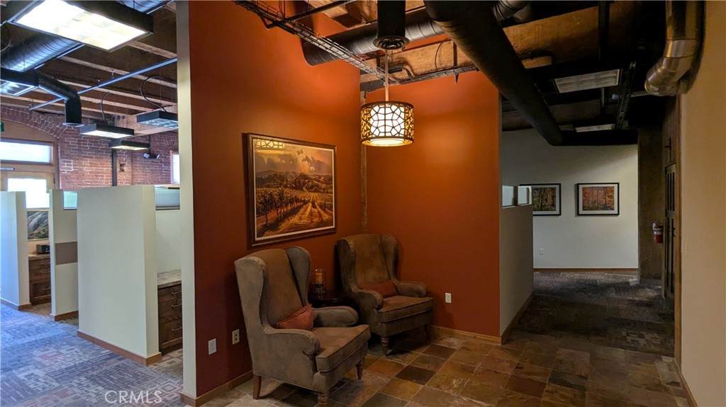 1880 Santa Barbara Avenue - Photo 1
