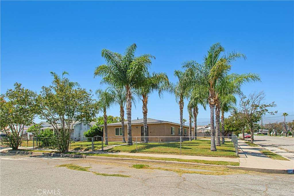800 Trenton Street - Photo 1