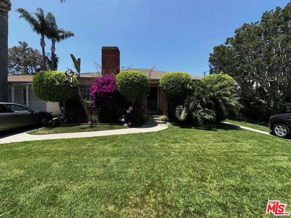 2563 Bentley Avenue - Photo 1