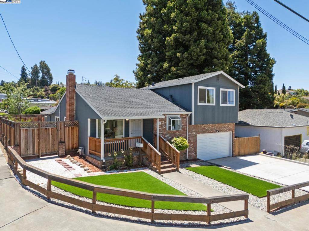 3287 Kelly St - Photo 1