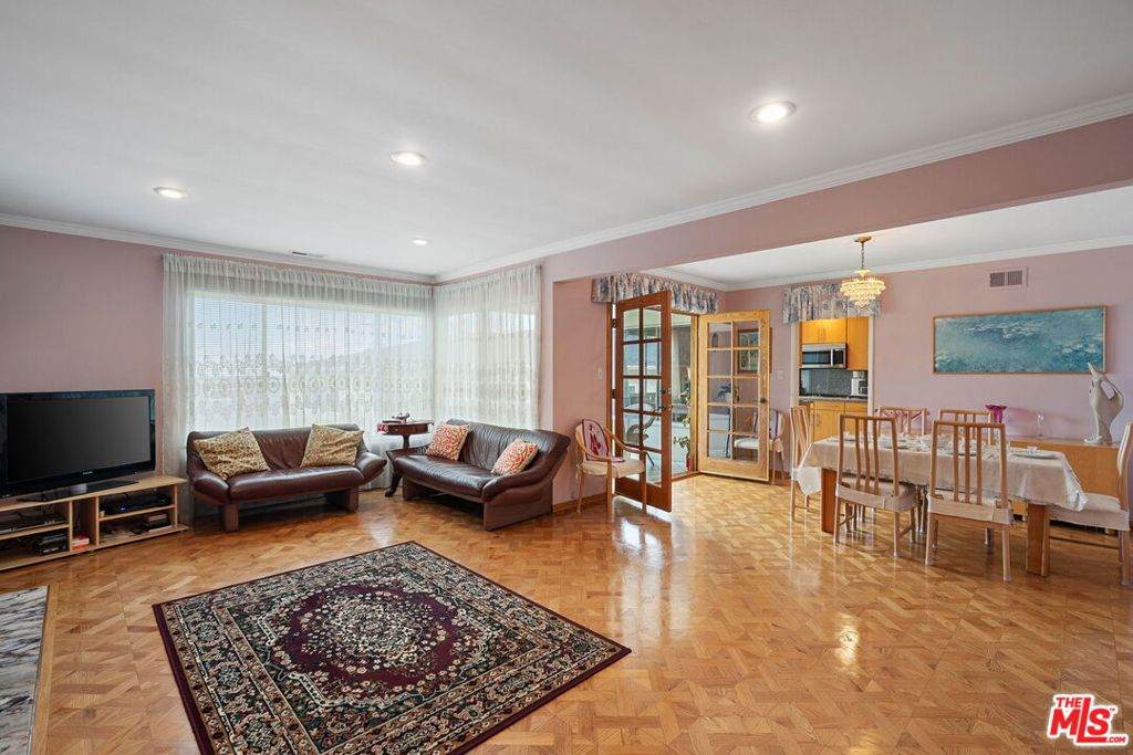 1114 23rd Street - Photo 1