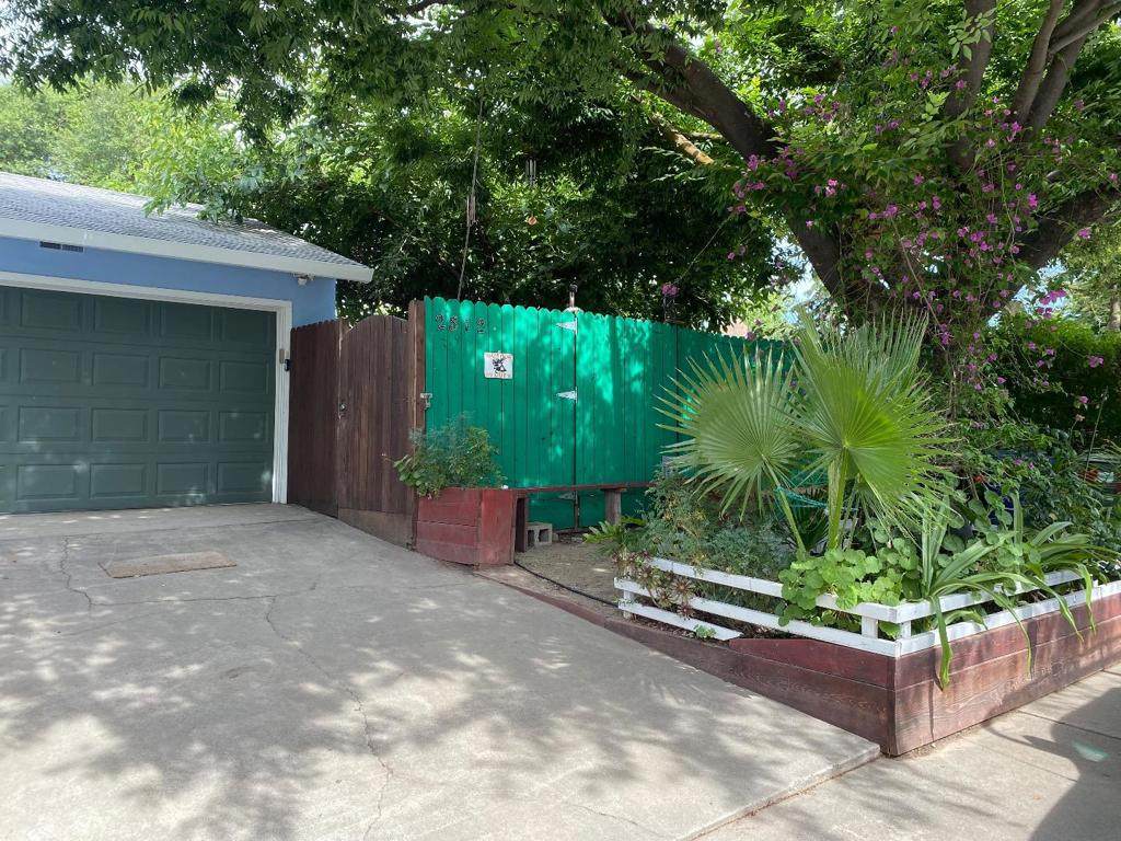 2812 Marvin Gardens Street - Photo 1