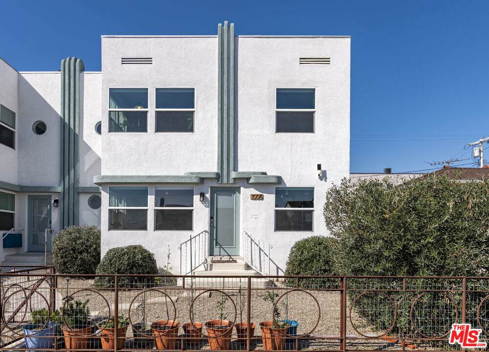 1005 Alexandria Avenue - Photo 1