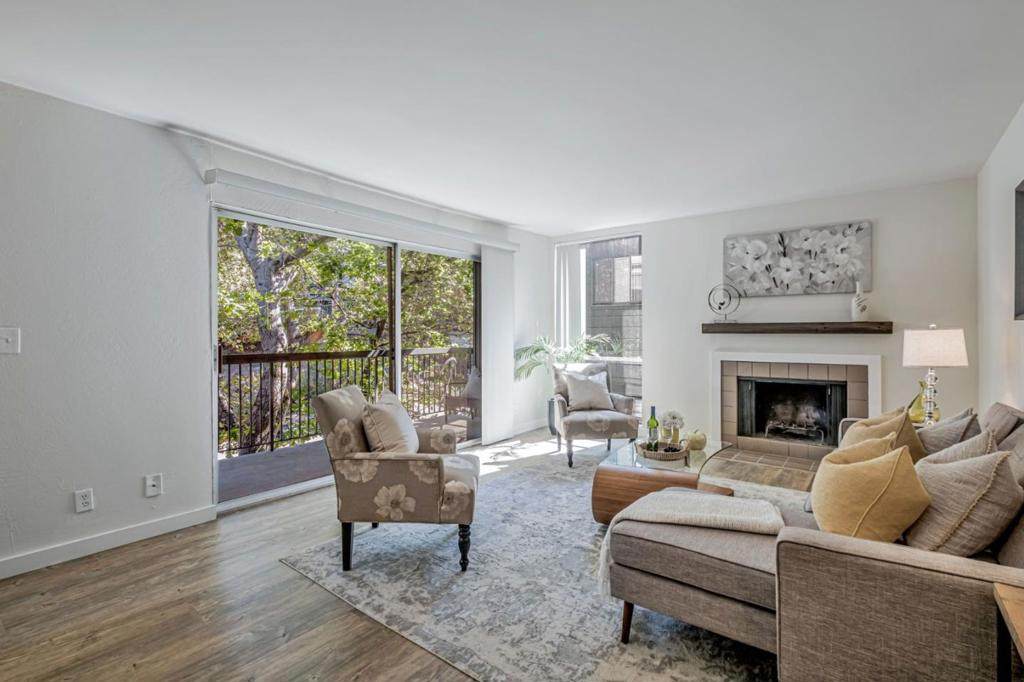 2700 Le Conte Avenue - Photo 1