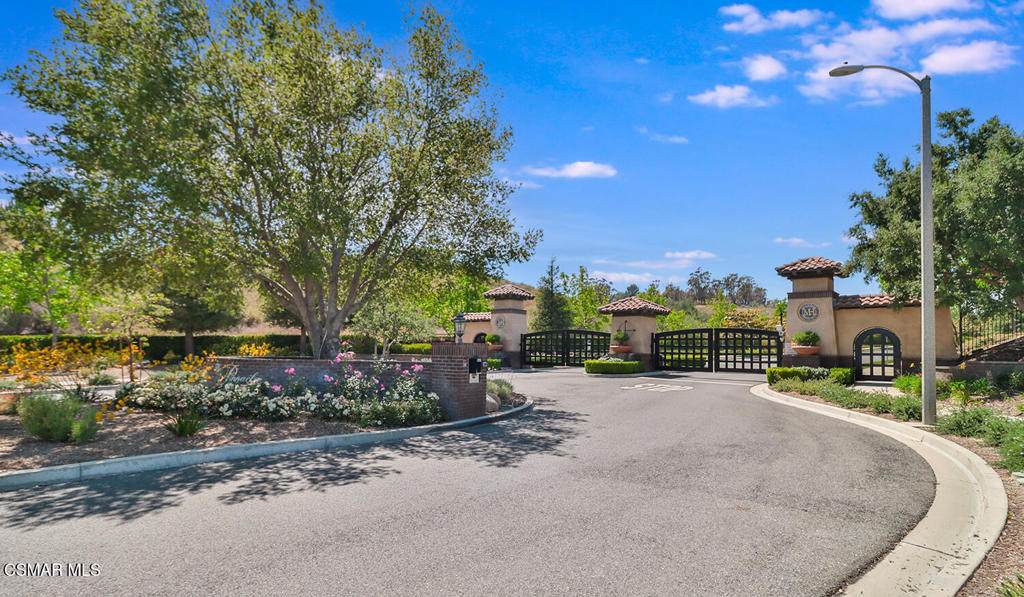 7375 Elk Run Way - Photo 1