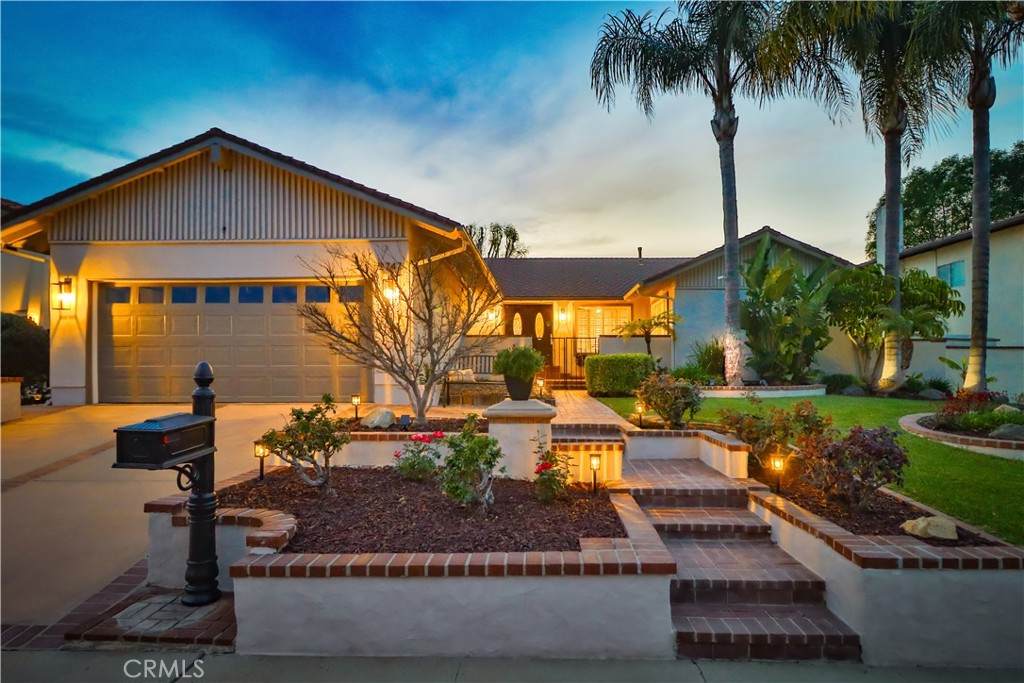 2747 Granvia Place - Photo 1