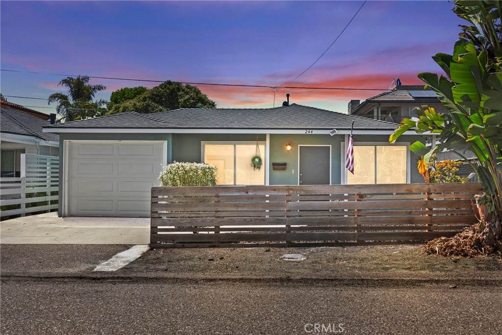 244 Santa Fe Avenue - Photo 1