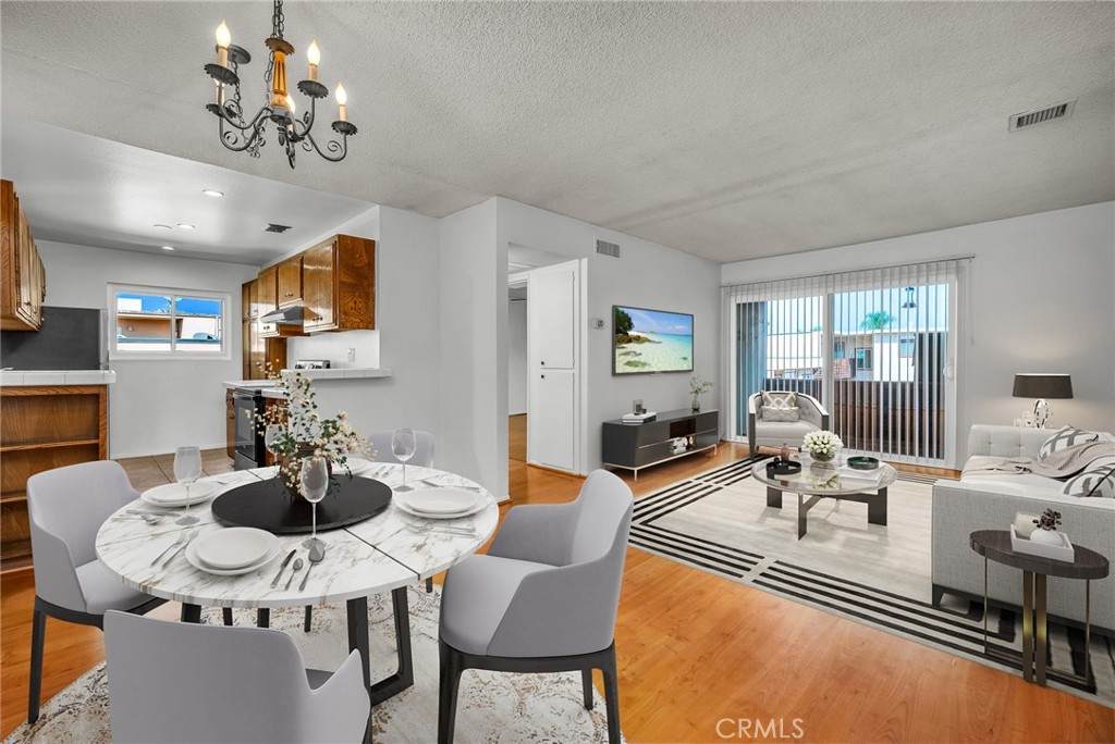 5414 Newcastle Avenue - Photo 1