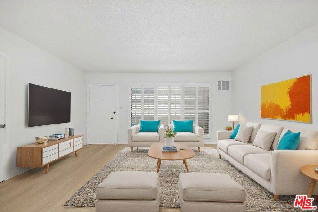 2621 Centinela Avenue - Photo 1