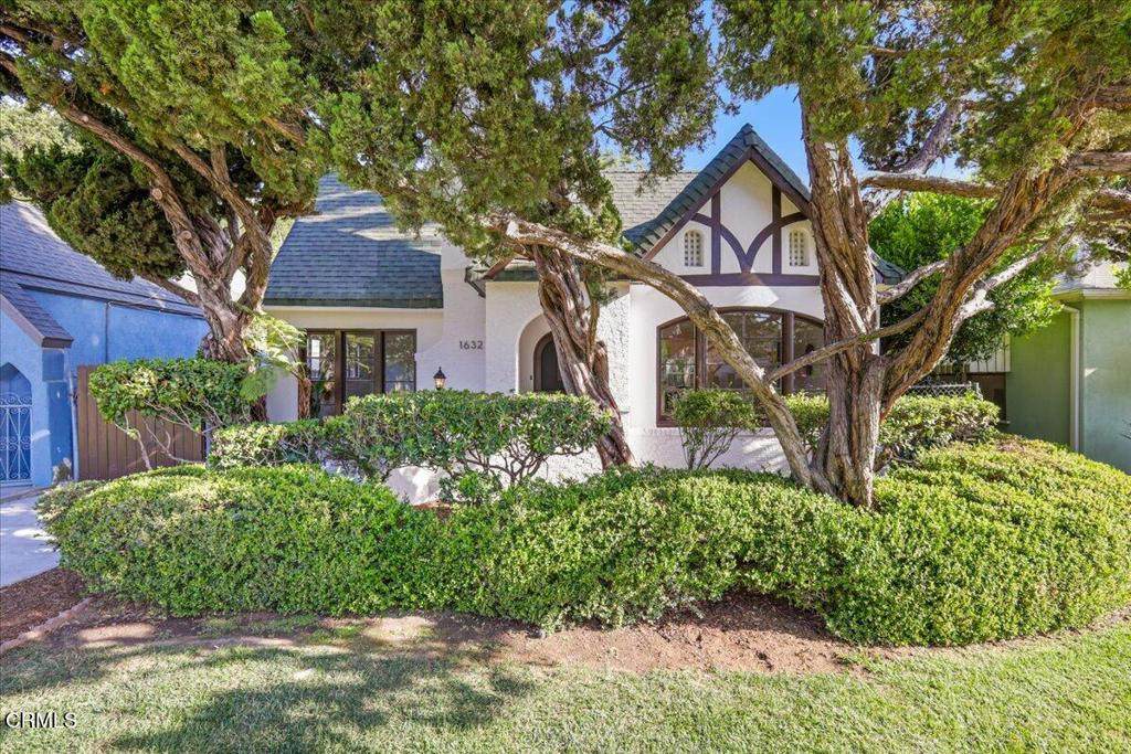 1632 Oak Grove Drive - Photo 1