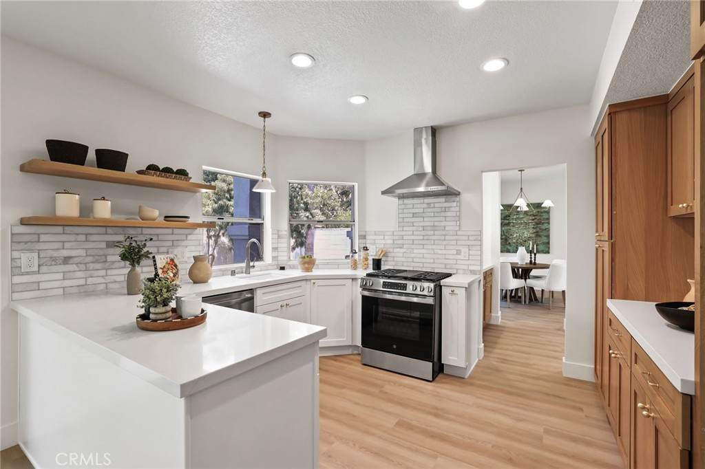 1602 Sea Horse Circle - Photo 1