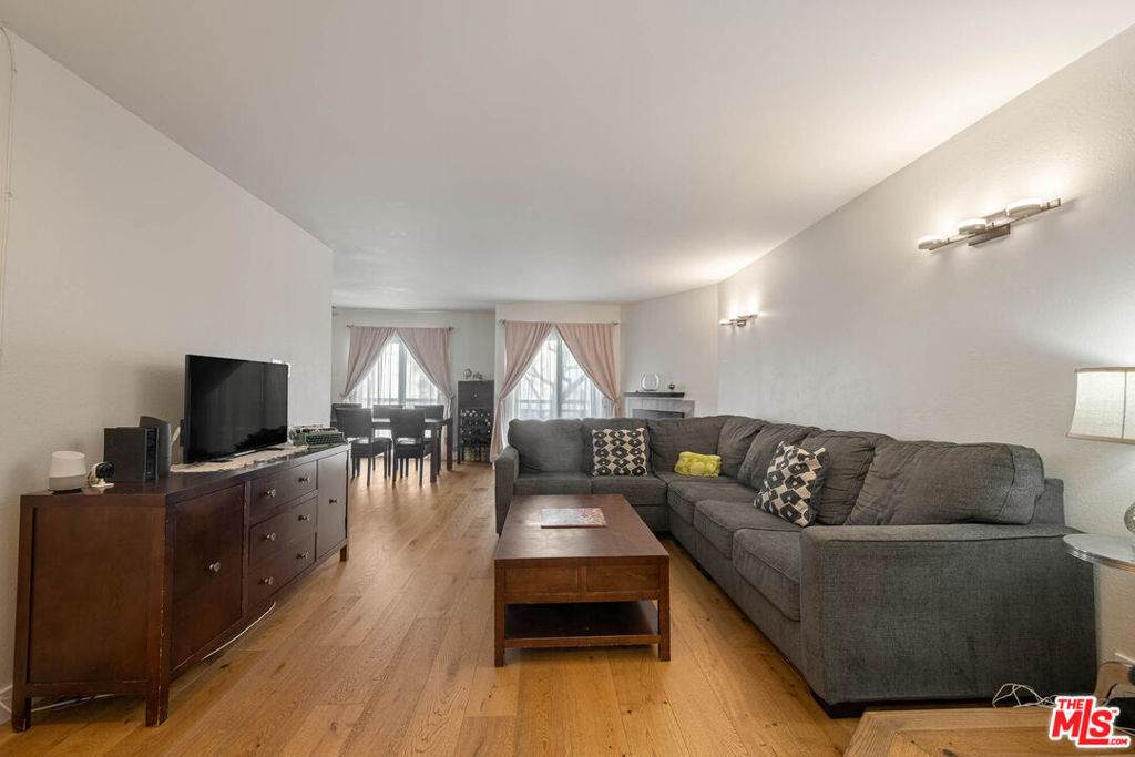 1515 Beverly Drive - Photo 1