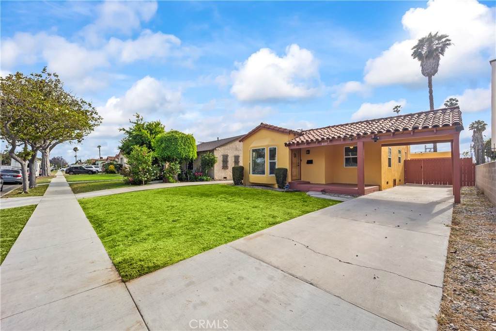 8727 Harvard Boulevard - Photo 1
