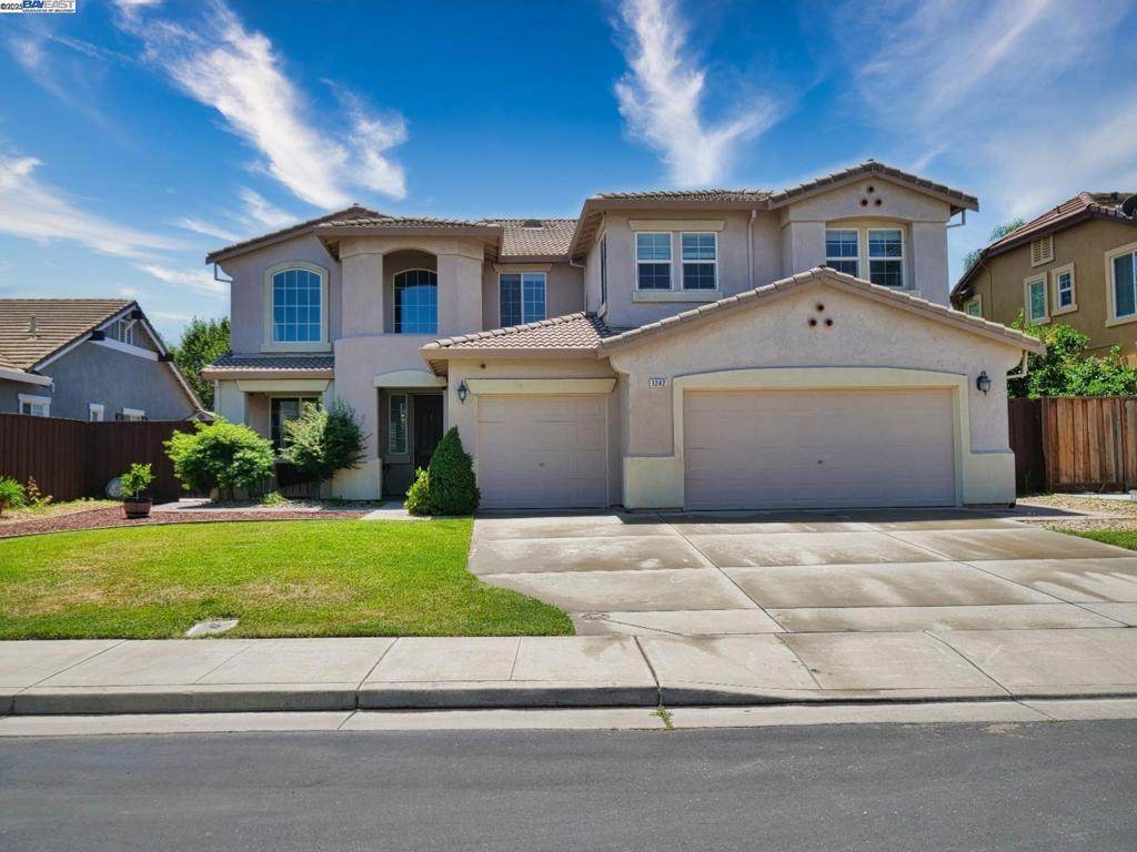 1242 Tulloch - Photo 1