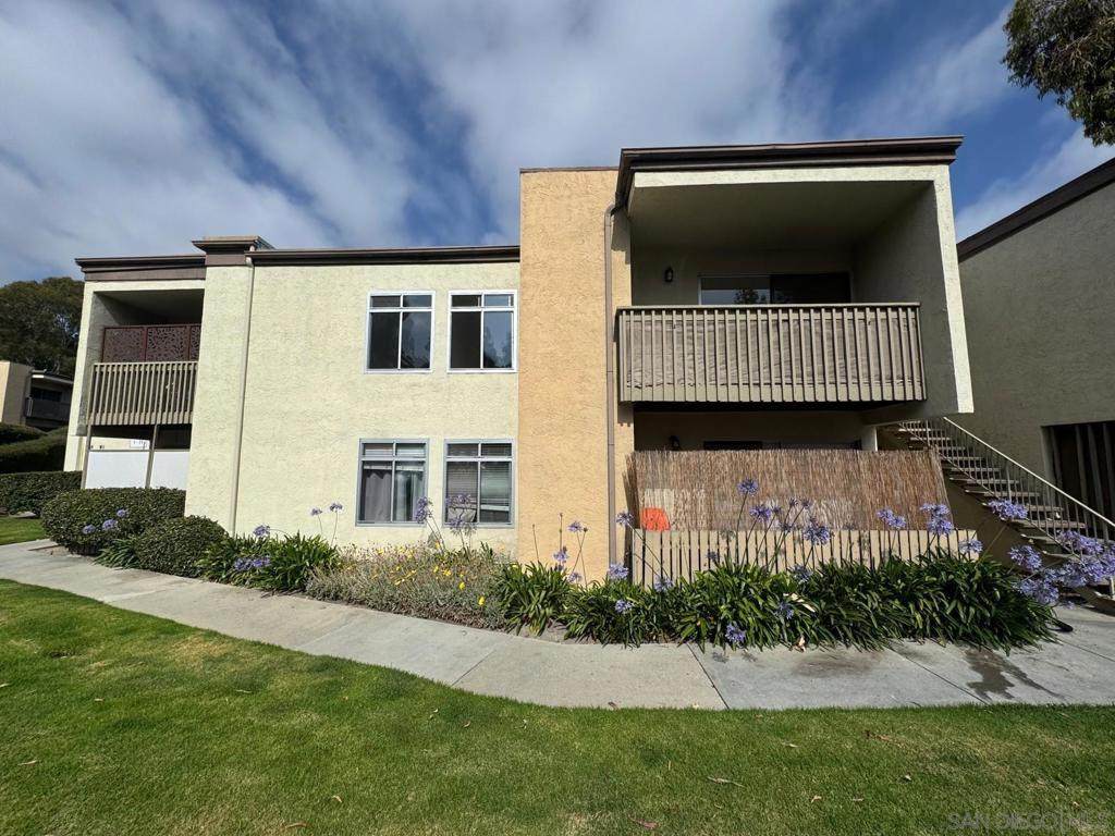 432 Edgehill Ln - Photo 1