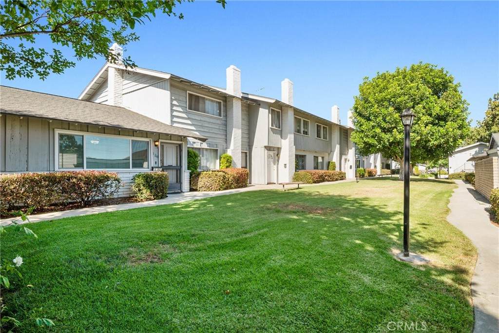 1260 Placentia Avenue - Photo 1