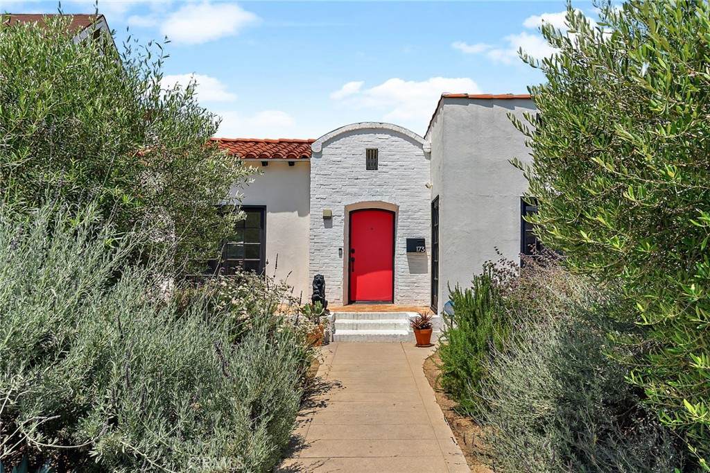 173 Kingsley Drive - Photo 1
