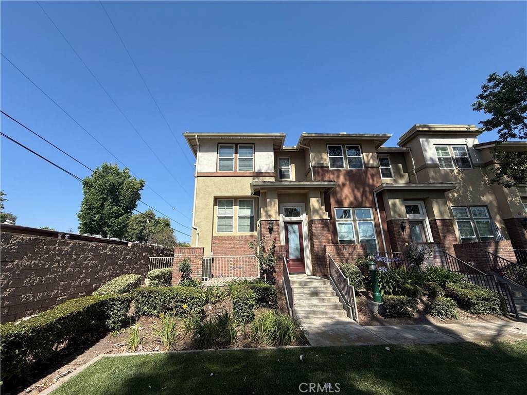 194 Principia Court - Photo 1